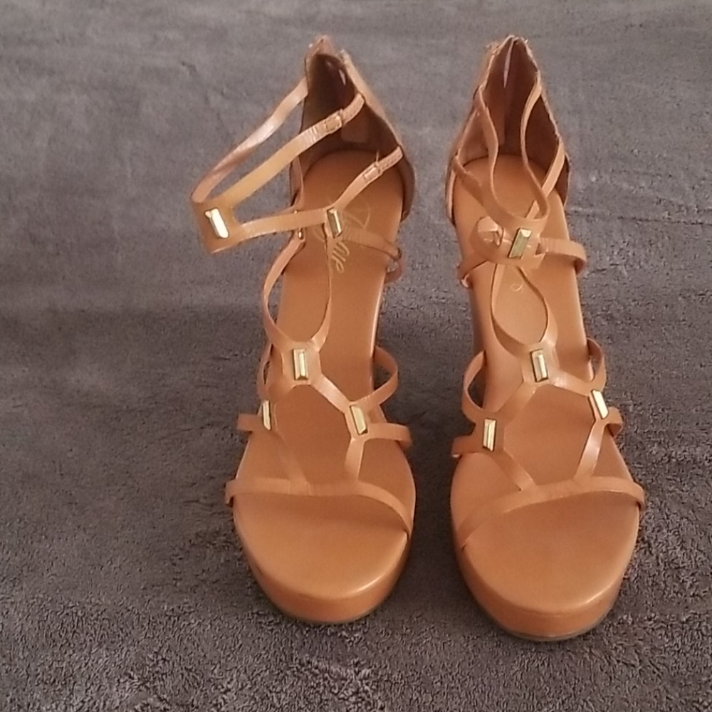 Fergie wedges